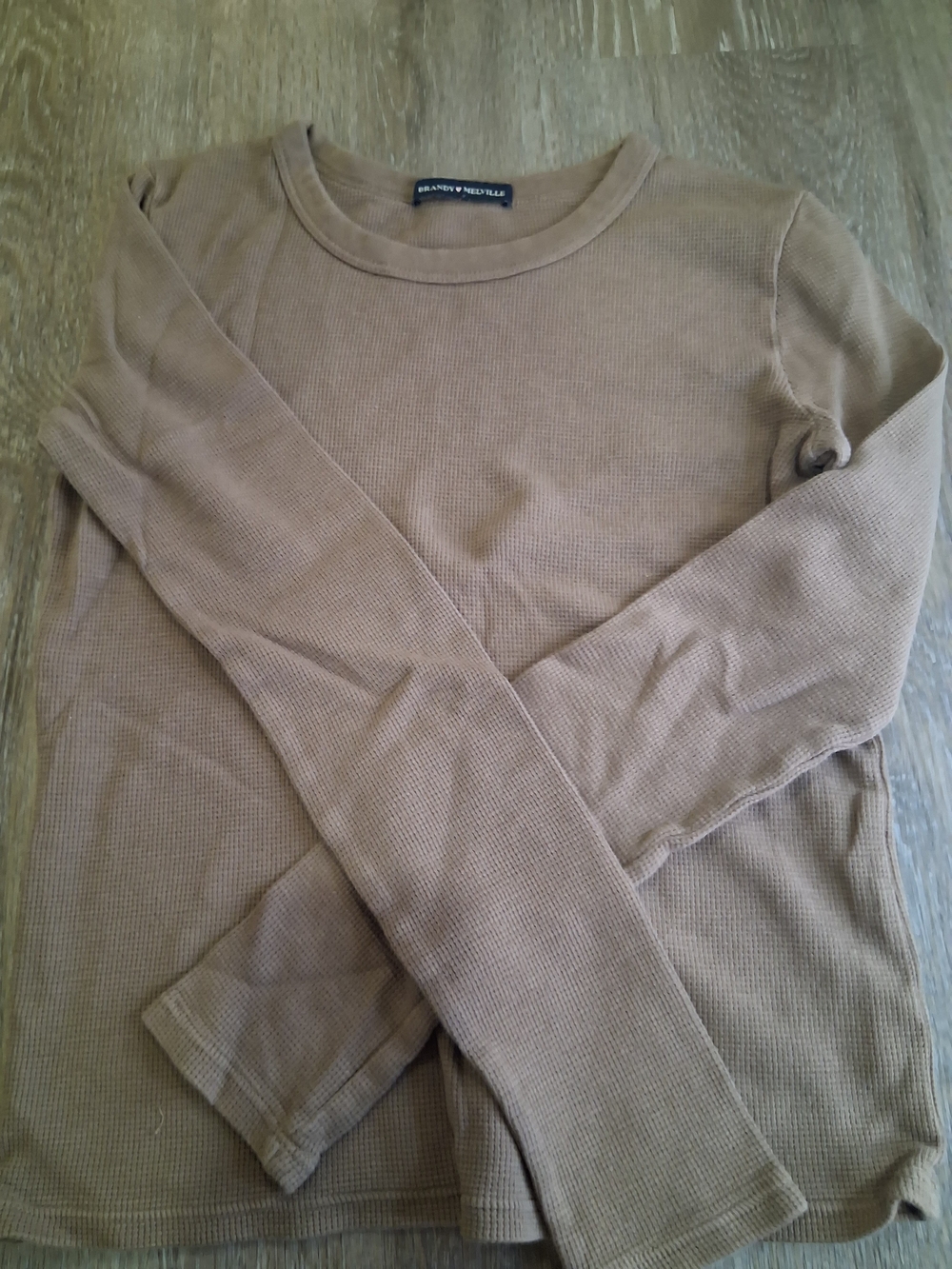 Brandy Melville Long Sleeve Thermal Top in Brown